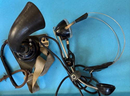 Set telephone operator - set,